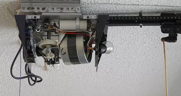 Emergency Garage Door Opener Repair in Northdale, FL