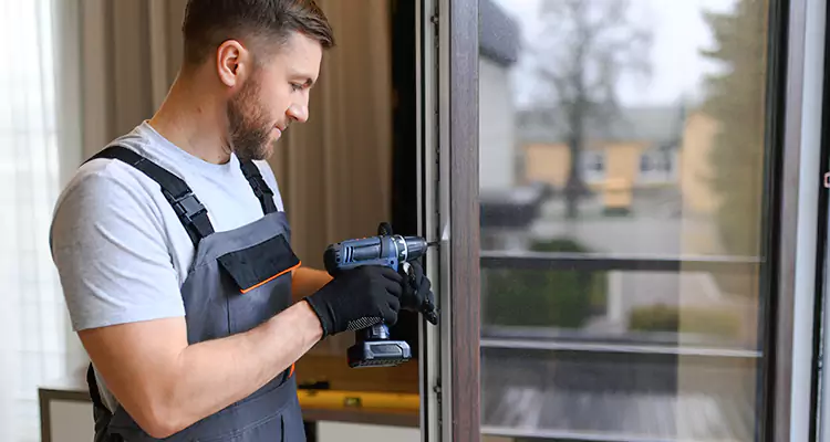 Sliding Screen Door Handle Repair in Northdale, FL